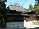 豊満神社本殿と中門と玉垣