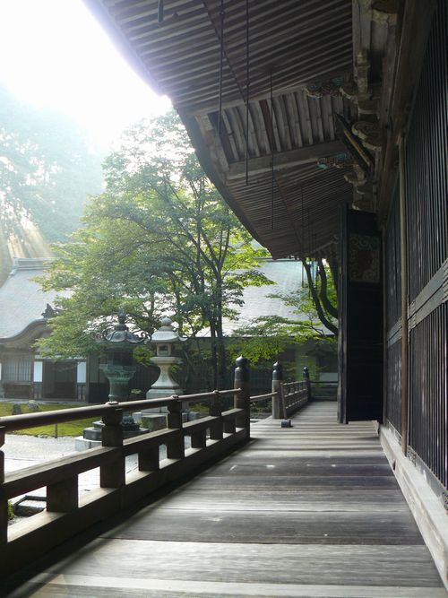 ��b�R��������E��y�@