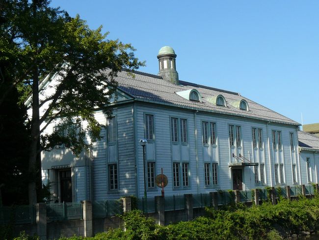 �F���s�E���F���������Ɗw�Z�u��