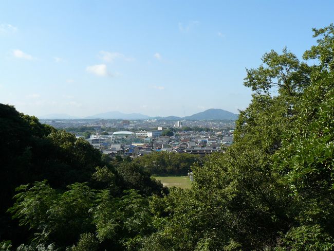 �F����E���]