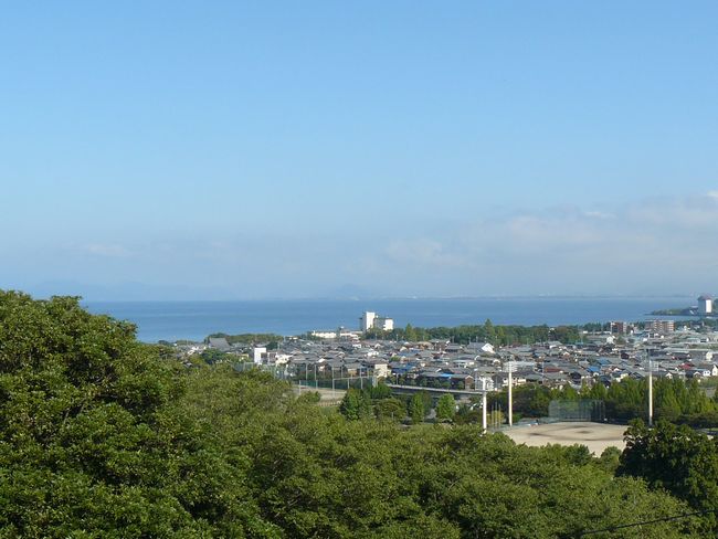 �F����E���]