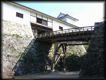 �F����E�V���E