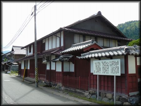 �F���ƏZ��