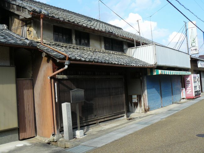 �y�R�h�E������