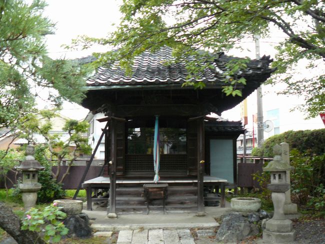 ���l�s�E�ɓ߉@