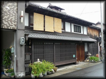 ���c�ƏZ��