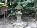建部大社小燈篭は鎌倉時代建立の国指定重要文化財