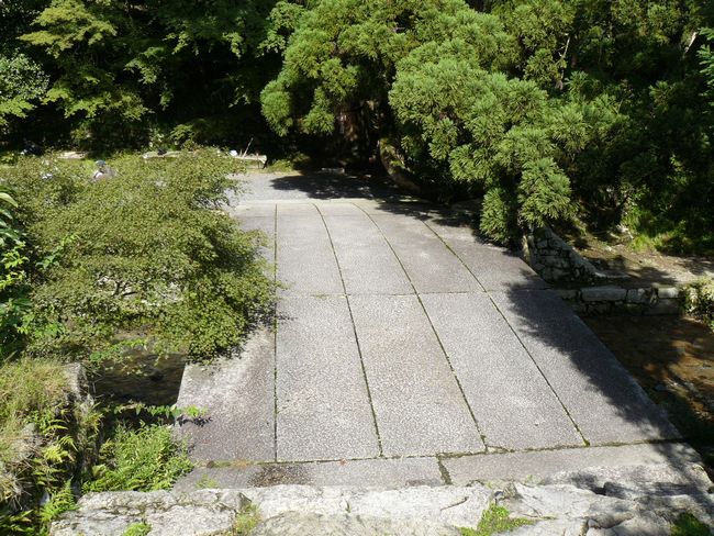 ���g��ЁE���䋴