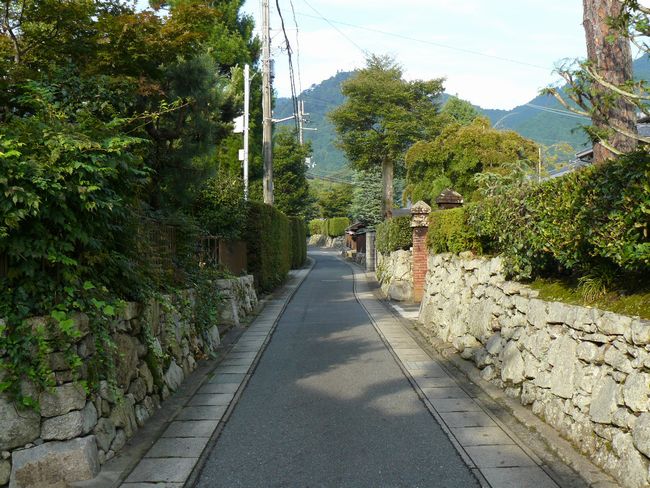 ��Îs��{�E������