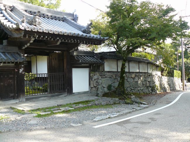 ��Îs��{�E������