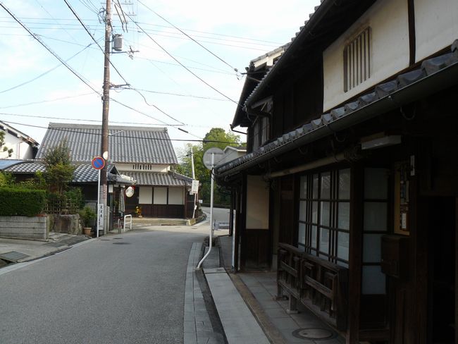 ��Îs��{�E������