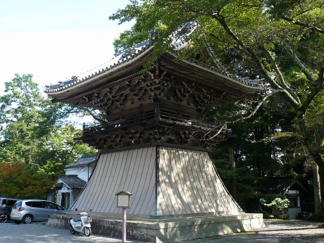 ��Îs��{�E������