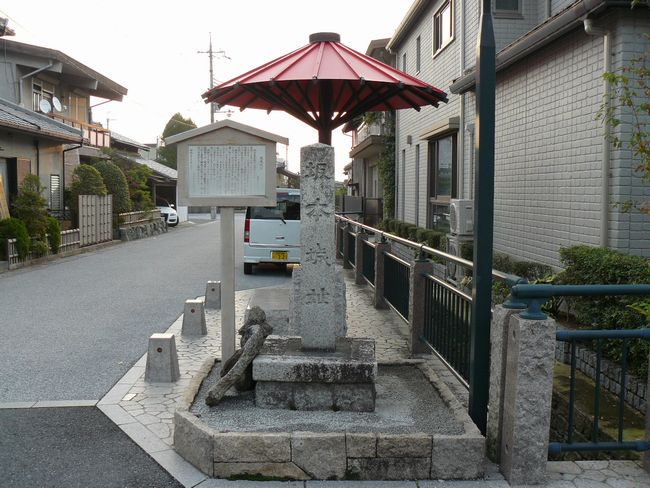 ��Îs��{�E��{��