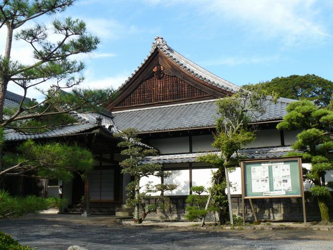 ��Îs��{�E����@���