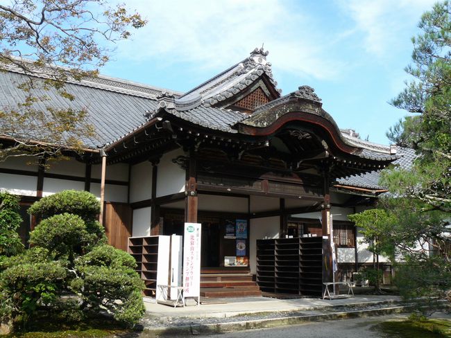 ��Îs��{�E����@���