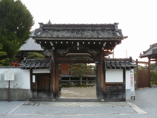 ��Îs��{�E���쎛