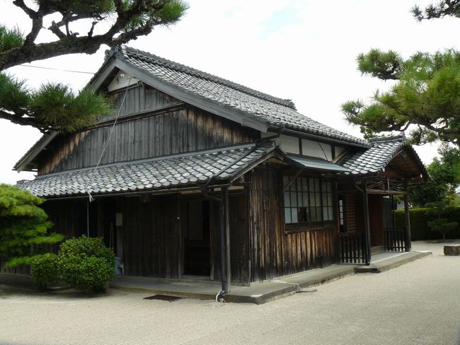 �������@